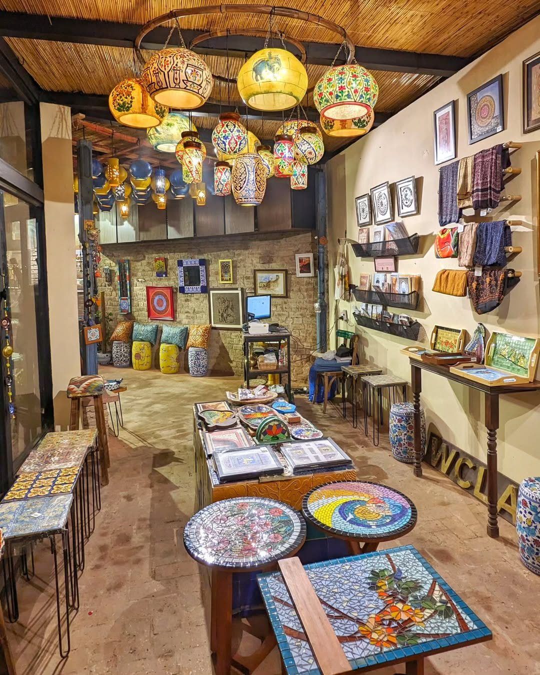 Heritage crafts and souvenirs