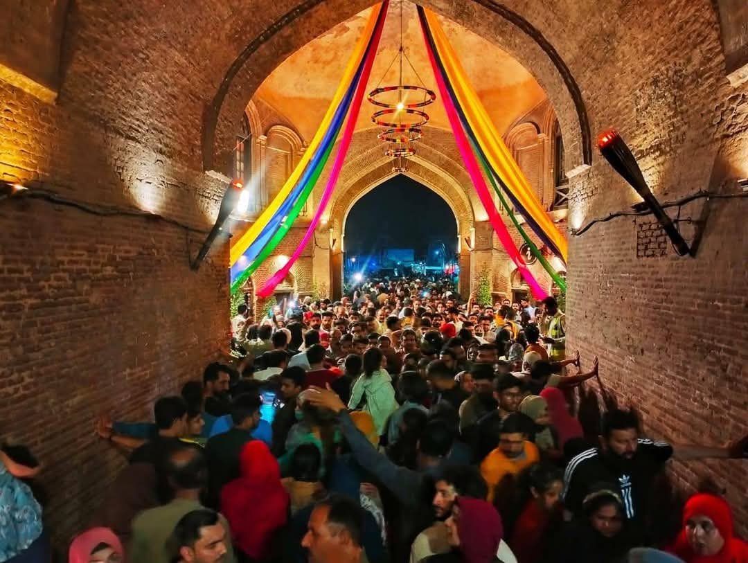 Festival procession through a city gate