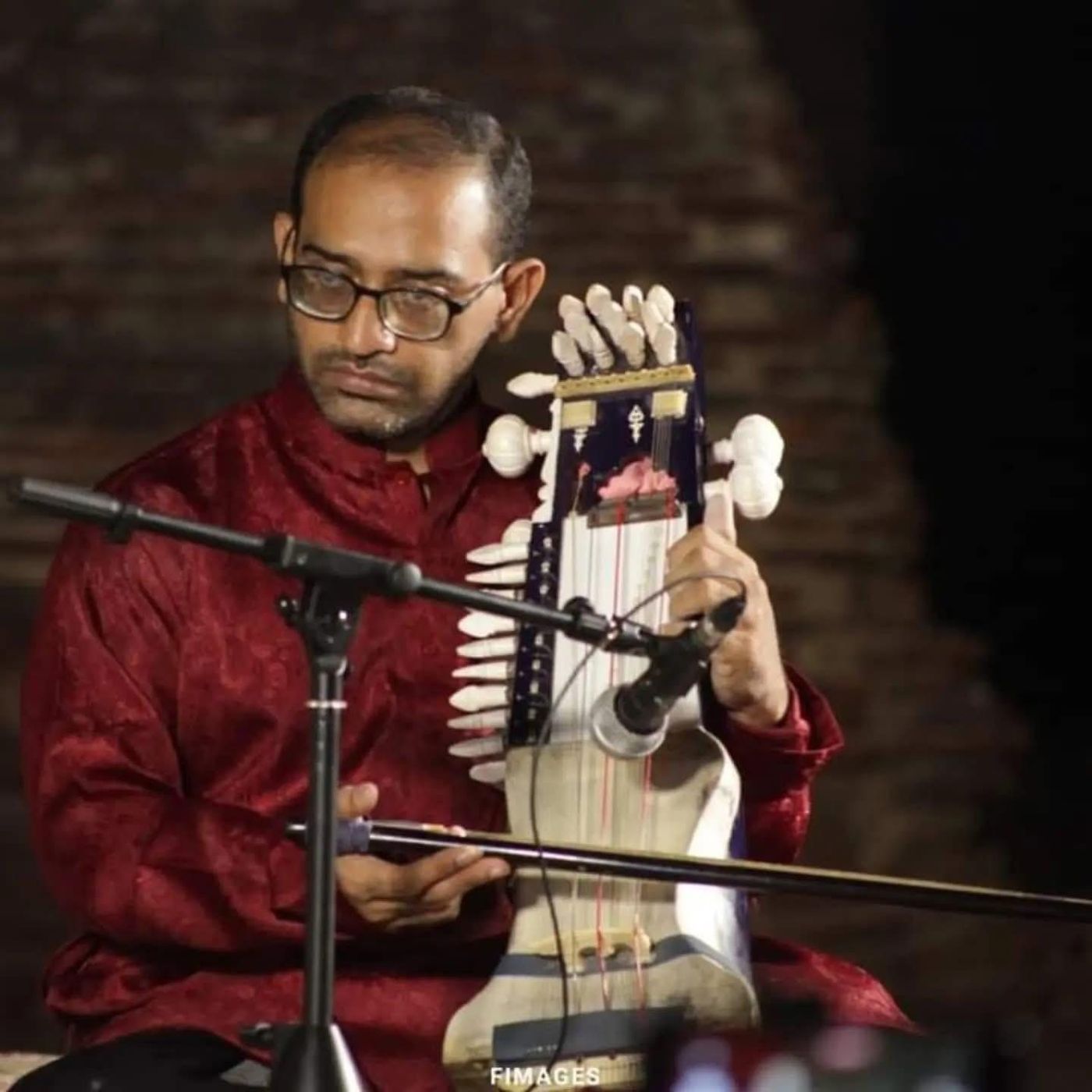 Sarangi performance